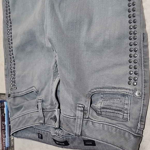 Miss Me jeans size 26 skinny leg NWOT - Picture 6 of 7